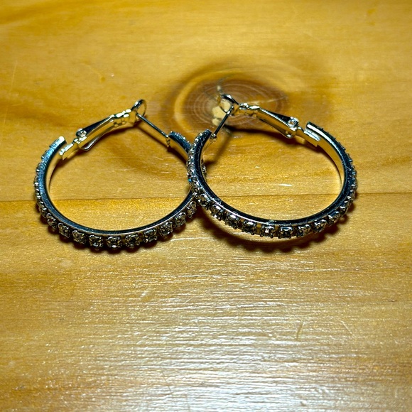 Set of hoop earrings - Picture 1 of 1